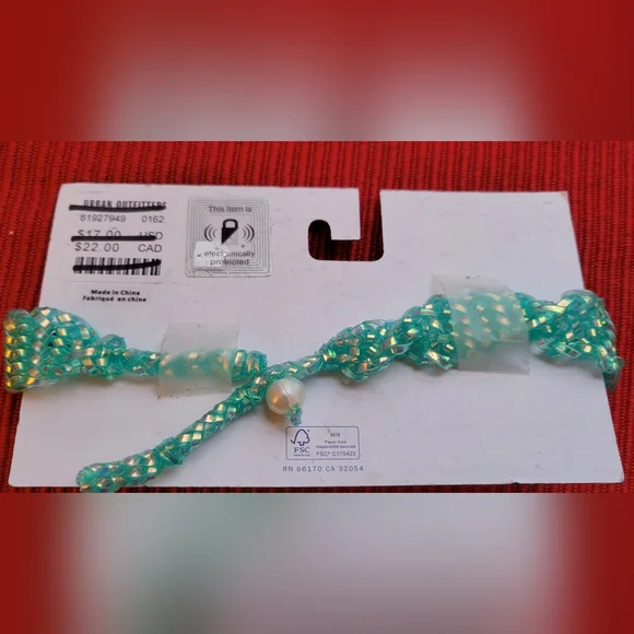 🌴 Urban Outfitters Charming Beaded Choker Necklace with Pearl Accent New - Picture 5 of 6